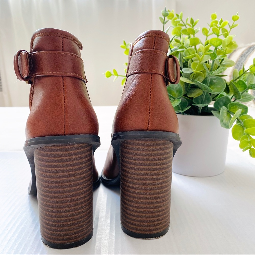 Open Toe Heels - Picture 4 of 5